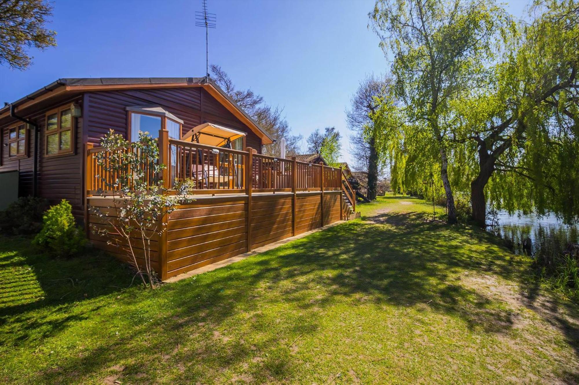 Stunning Lodge With Free Wifi For Hire At Carlton Meres In Suffolk Ref 60013M Саксмундхэм Экстерьер фото